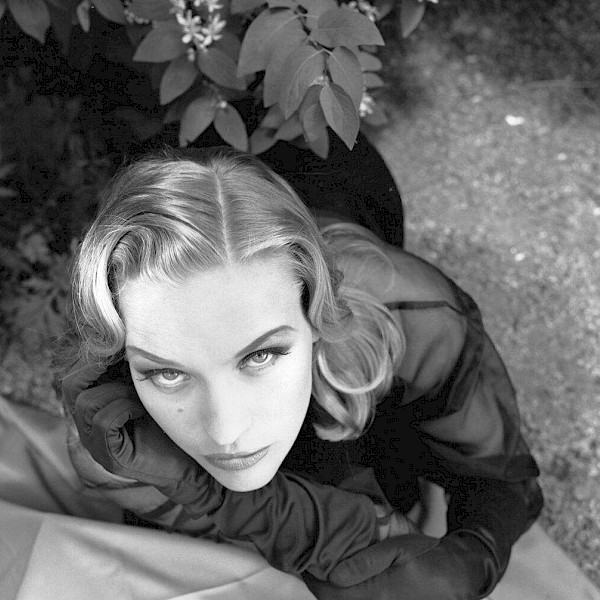 Point 1992 / Malli: Sanna Kaitue / Kuva: Kari Riipinen